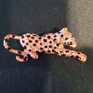 Jaguar Cat pin Vintage